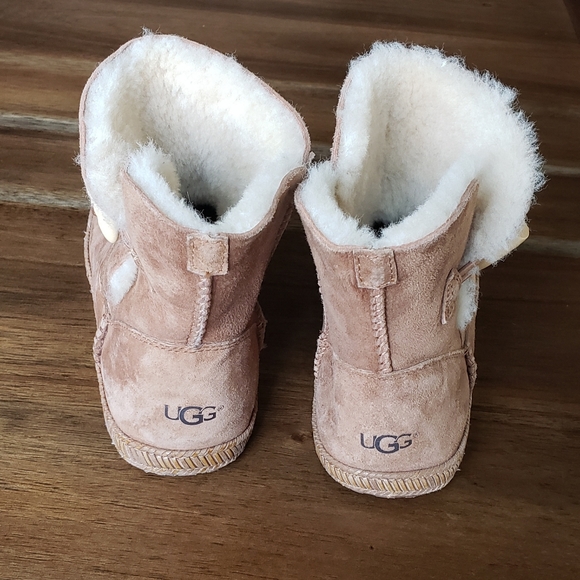 UGG Garnet Sherling Toggle Bootie in Chestnut Tan - Picture 5 of 10